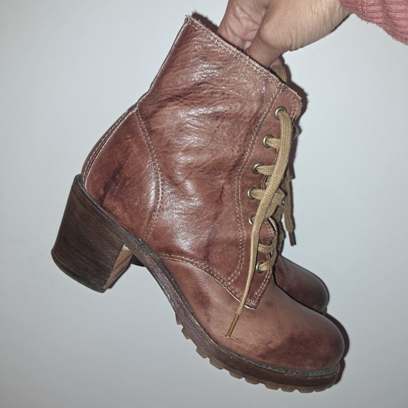 Frye Heel Lace Up Boots - Picture 3 of 5